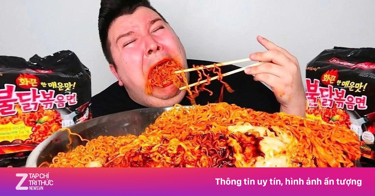 'Thánh mukbang' một năm sau cú lừa gây sốc toàn thế giới