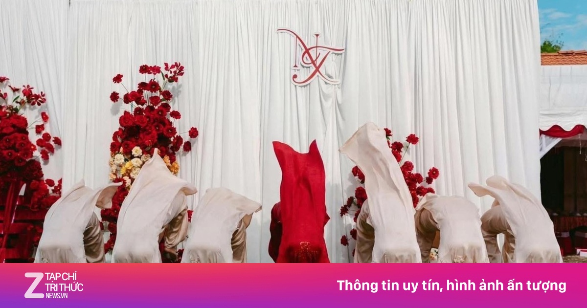 Thực hư ảnh cô dâu, dàn bê tráp miền Tây 'nhào lộn, trồng cây chuối'