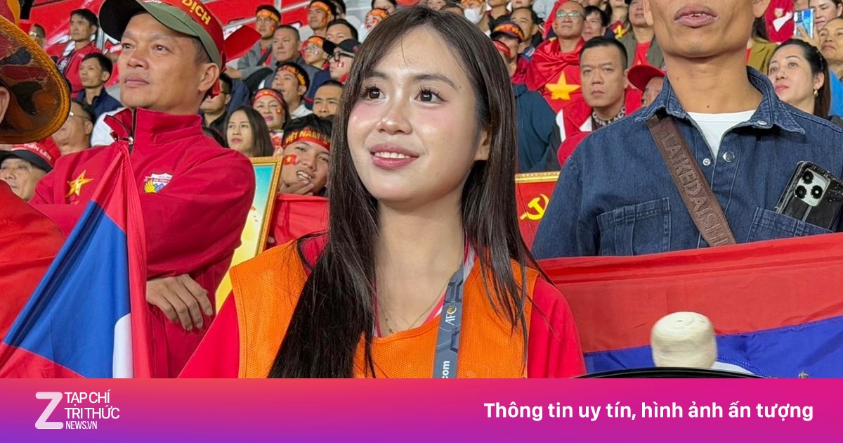 Hot girl Lào bị 'tấn công' vì vụ trọng tài từ chối bàn thắng Việt Nam