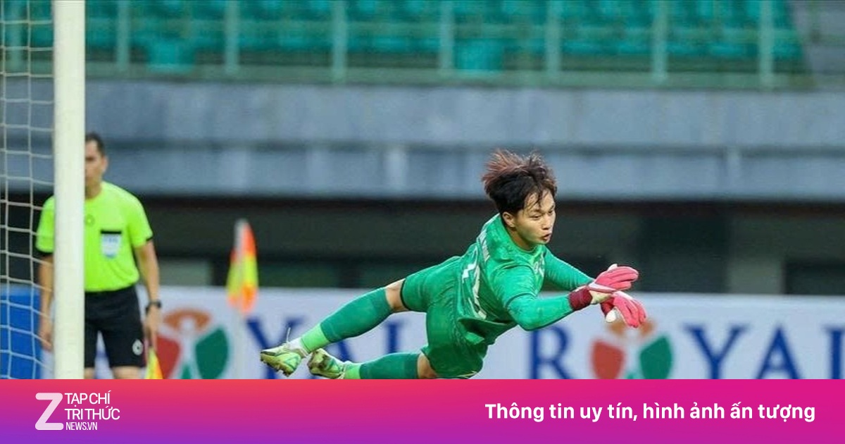 Hình ảnh 4 năm trước của thủ môn Cao Văn Bình gây sốt