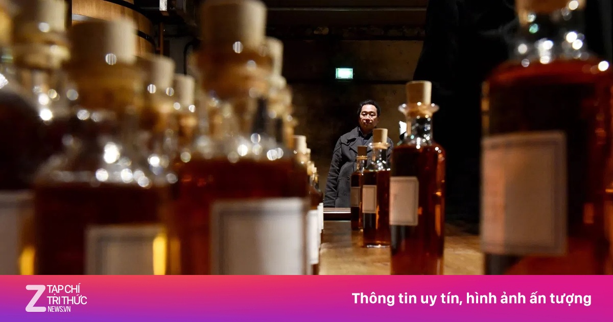 Tại sao nước tinh khiết được pha vào rượu?