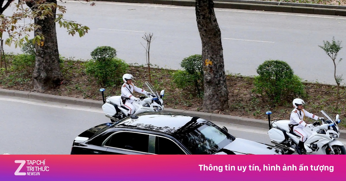 Cận cảnh đoàn xe Tổng Bí thư, Chủ tịch nước Trung Quốc trên đường phố