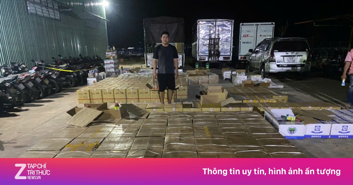 Xe tải chở hàng nghìn chai thuốc bảo vệ thực vật không rõ nguồn gốc