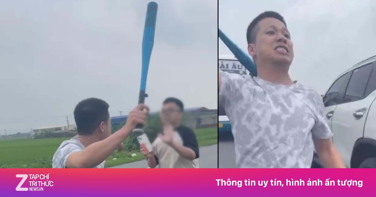 Bắt khẩn cấp tài xế xe bán tải dùng gậy bóng chày đánh người