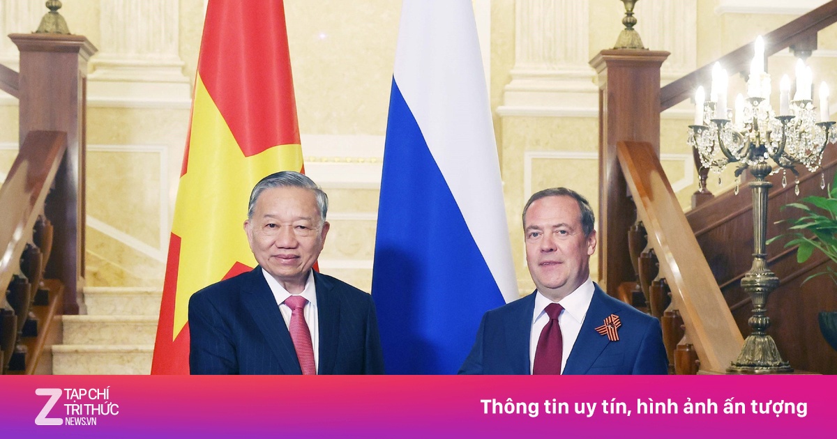 Tổng Bí thư Tô Lâm gặp Chủ tịch Đảng nước Nga Thống nhất Medvedev