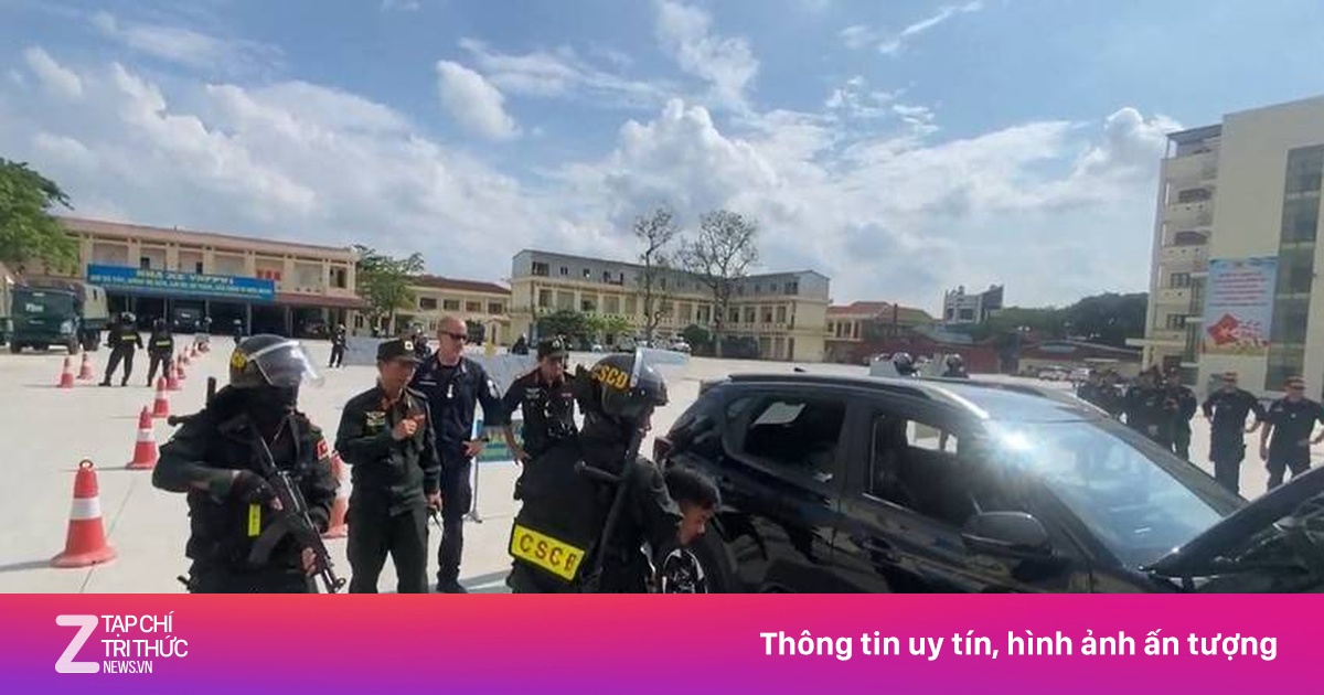 Đào tạo cảnh sát gìn giữ hòa bình theo tiêu chuẩn quốc tế