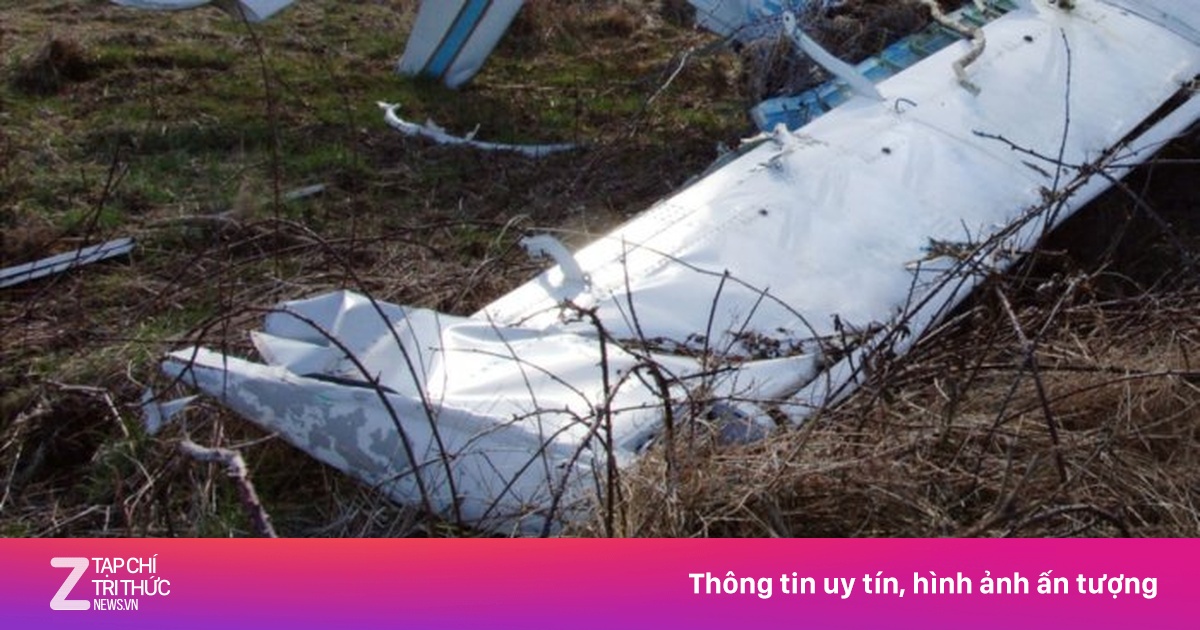 Tây Ban Nha: Máy bay bổ nhào ngay sau khi cất cánh, 2 người tử vong