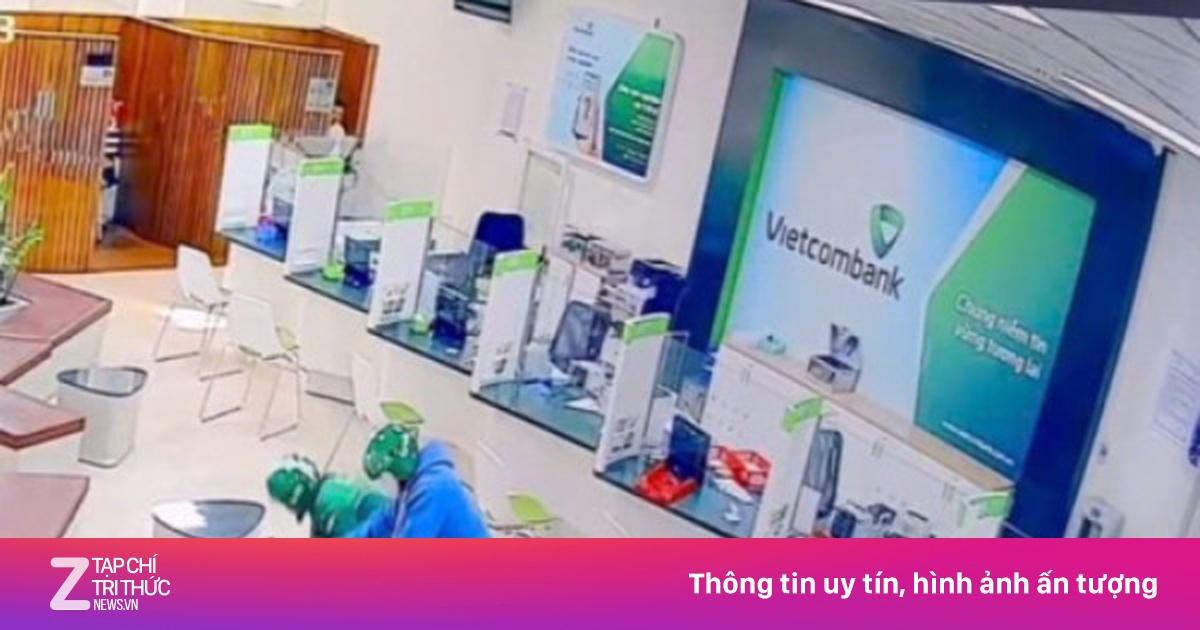 Công an Gia Lai rà soát đơn hàng 'áo khoác và mũ bảo hiểm in chữ Grab'