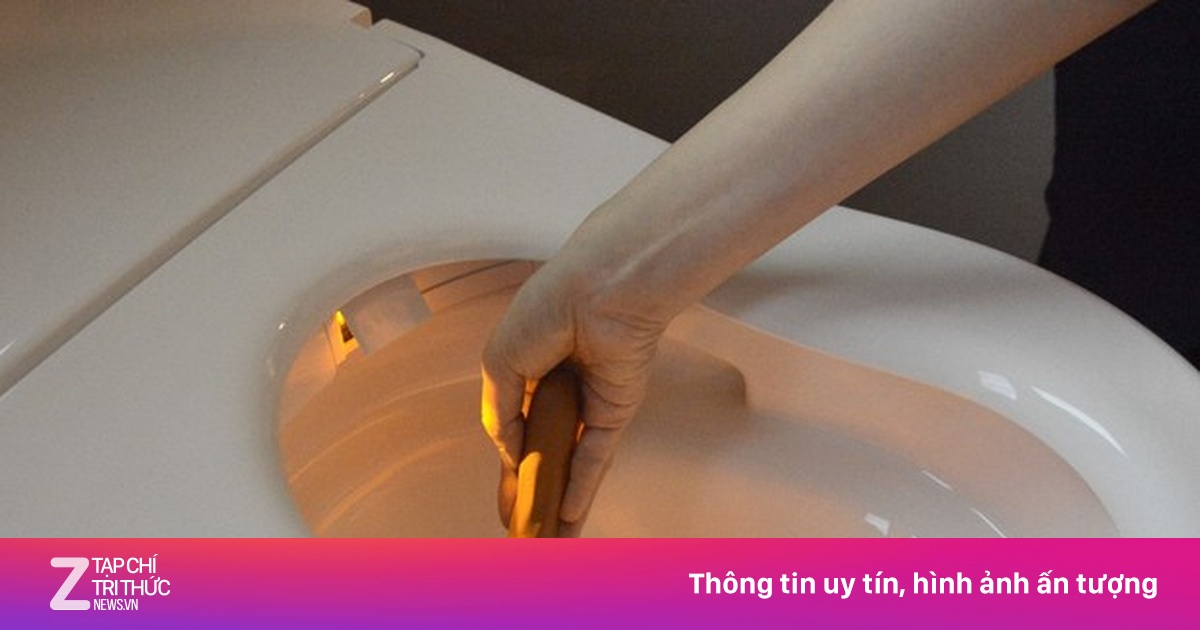 Hãng Nhật ra mắt bồn cầu thông minh có khả năng 'đọc bệnh'