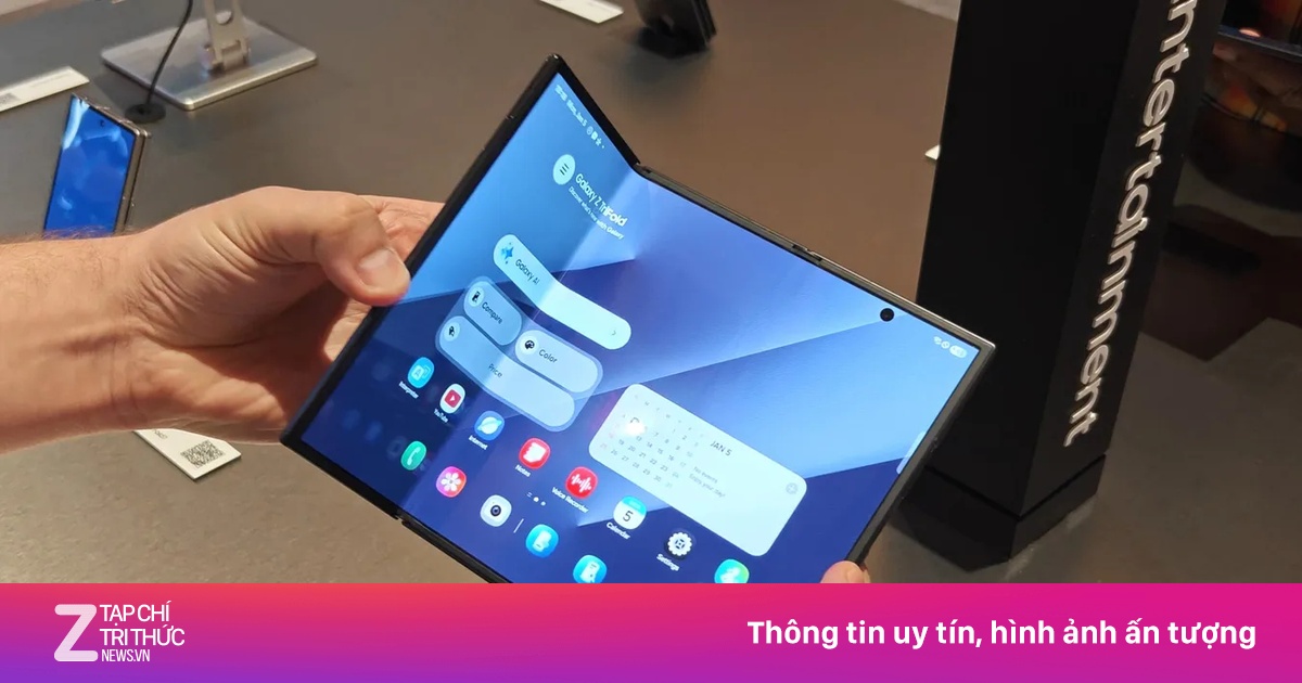 Bằng sáng chế Galaxy Z TriFold 2 hé lộ khe cất bút S Pen trong bản lề