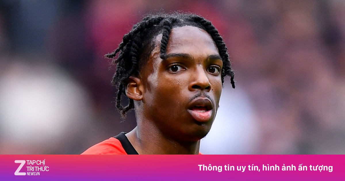 Dugarry chỉ trích Liverpool 'mất trí' vì vụ Jacquet