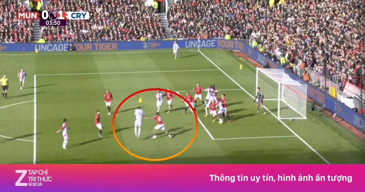 Leny Yoro gây phẫn nộ