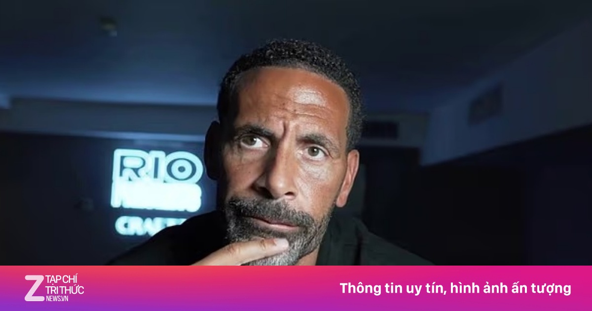 Rio Ferdinand xuống hầm trú ẩn giữa bom đạn