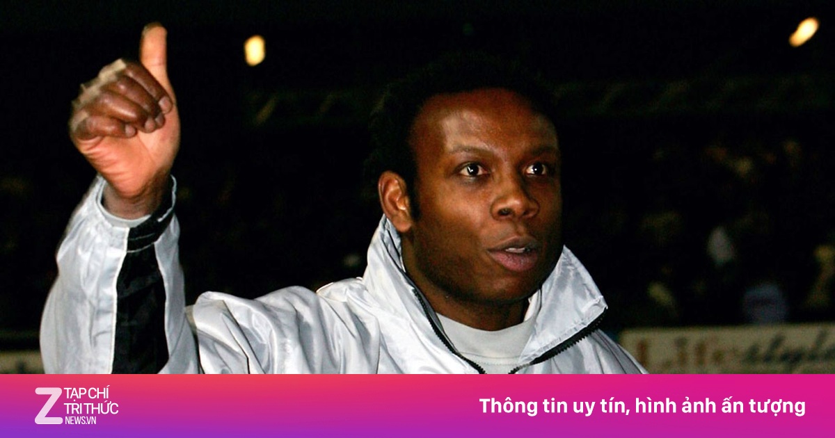 Vị HLV bị sa thải chỉ sau 10 phút ở bóng đá Anh