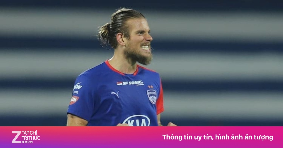 Cựu sao Australia tiết lộ trải nghiệm bóng đá kỳ lạ tại Triều Tiên