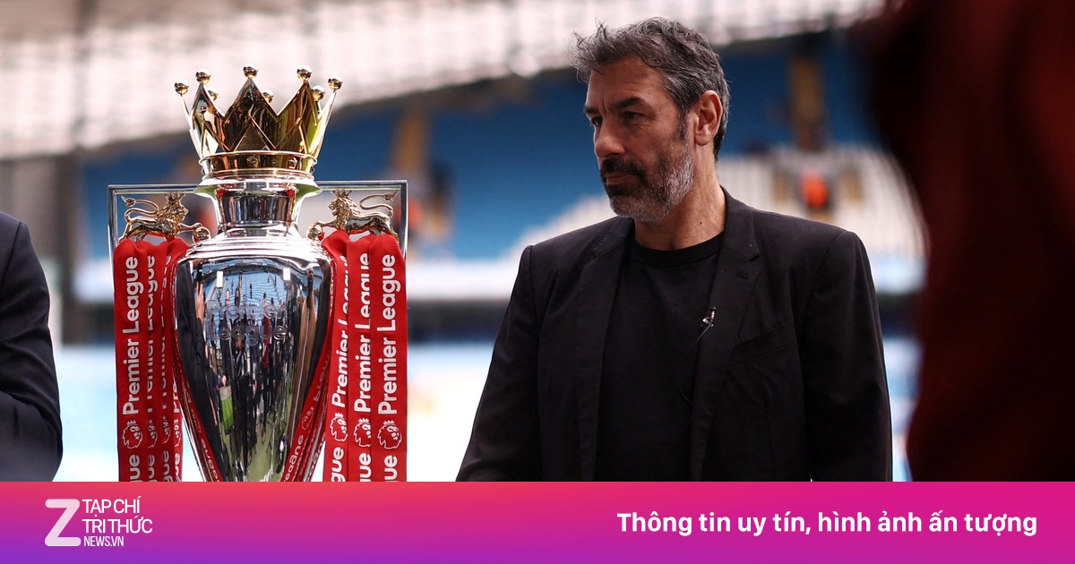 Chiếc Cúp Premier League Xuất Hiện Tại Etihad: Lý Do Đằng Sau Hình Ảnh Gây Xôn Xao