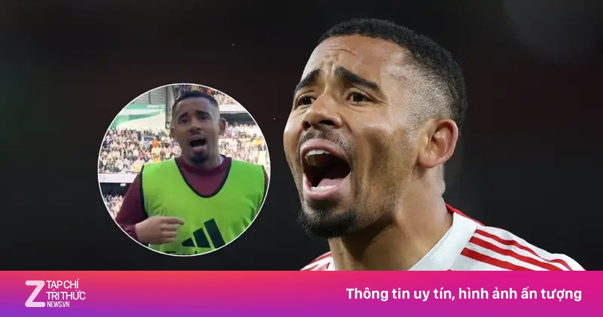 Gabriel Jesus đáp trả CĐV Man City bằng thành tích 11 danh hiệu