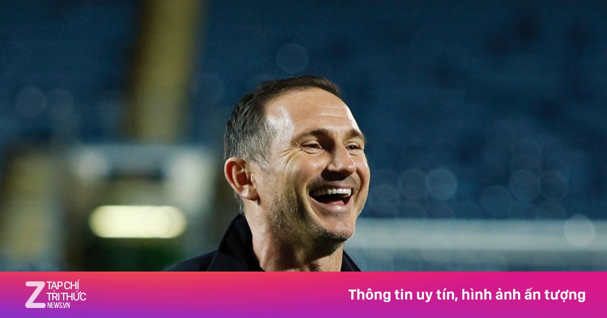 Lampard được khuyên tránh xa Chelsea