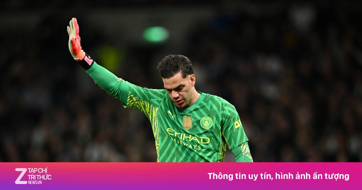 Ederson bị đuổi chỉ ra tài nhìn người của Pep