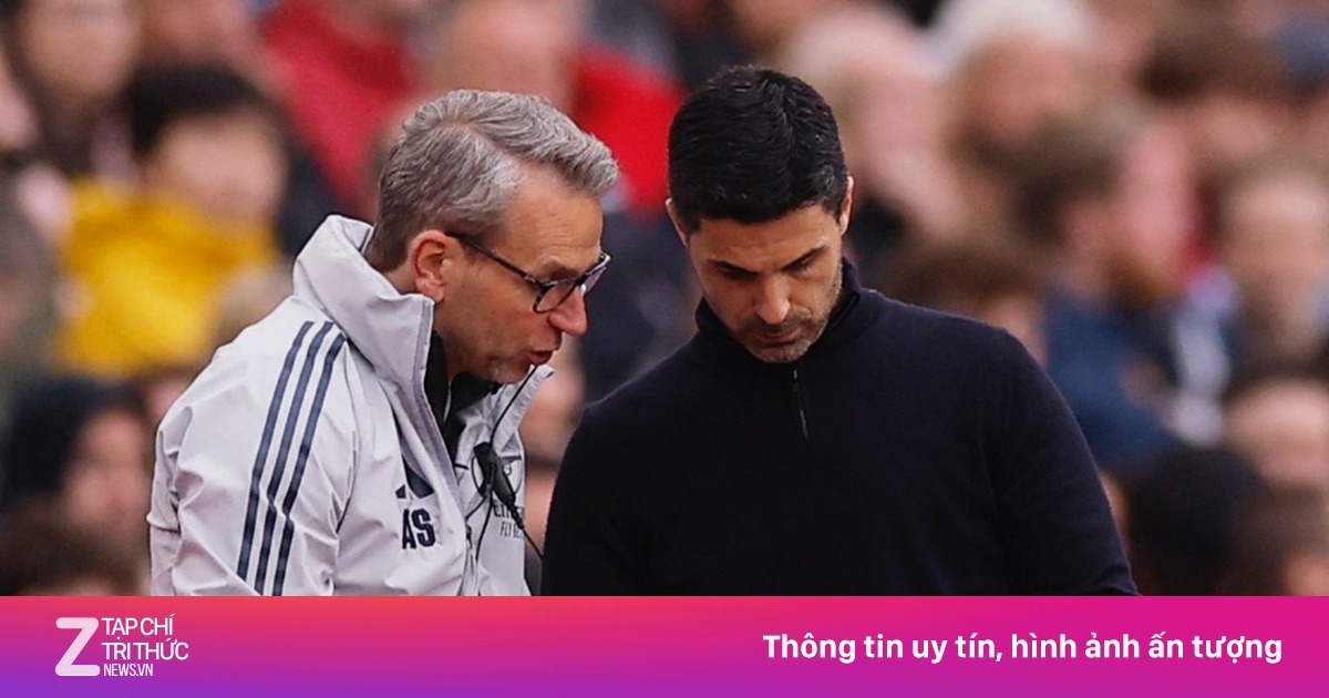 CĐV Arsenal sốc khi Arteta rút Zubimendi chỉ sau 39 phút vào sân