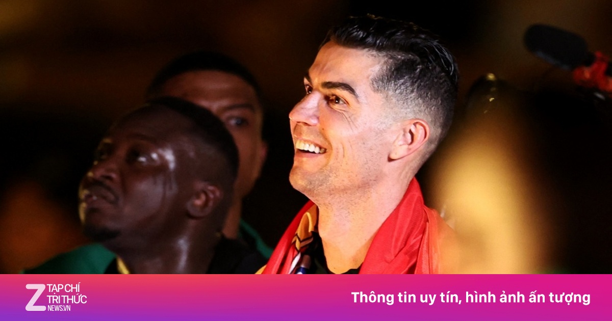 Ronaldo lại lập kỷ lục triệu đô