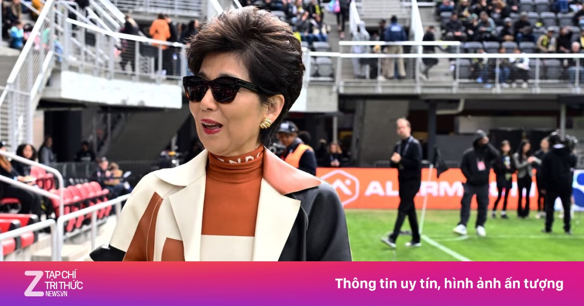Tỷ phú sắp Hàn Quốc đón tin vui từ Arsenal, Liverpool