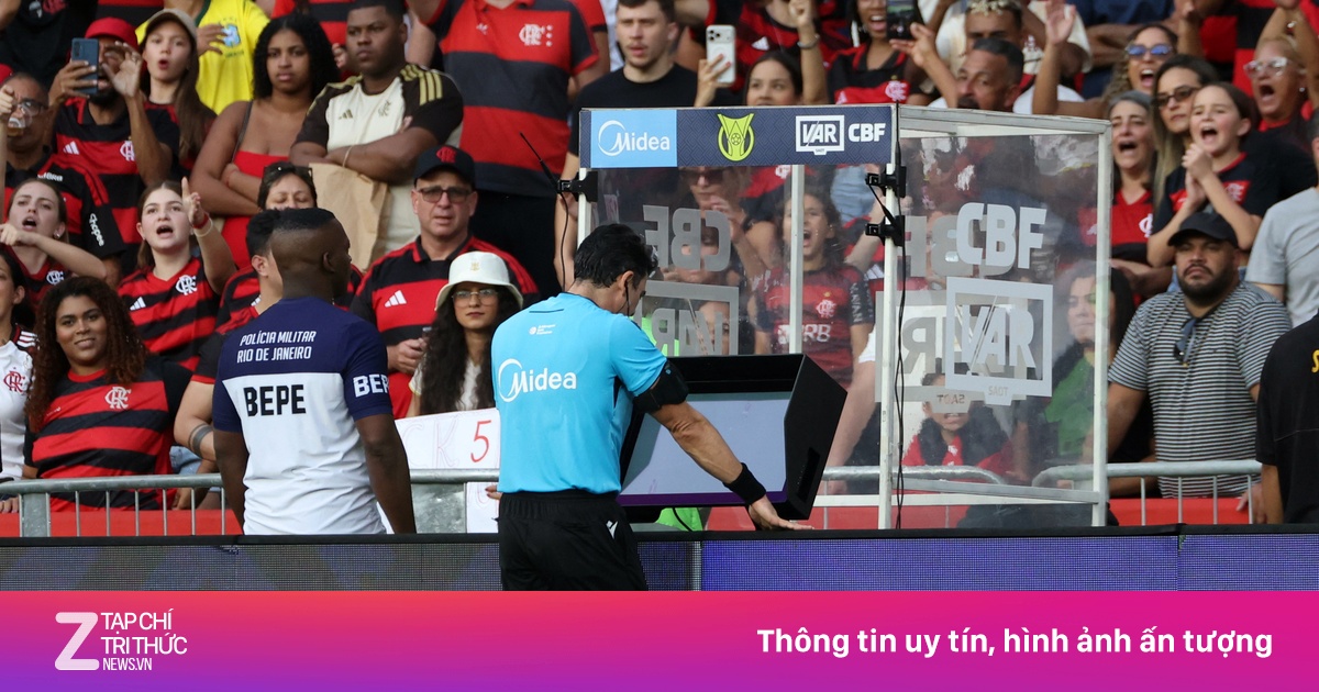 VAR thay đổi lớn tại World Cup 2026: Thẻ đỏ cho hành vi che miệng