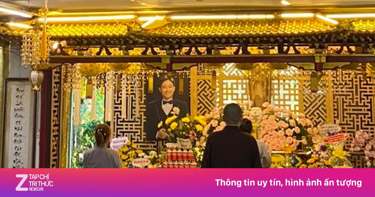 Đồng nghiệp tới lễ cúng 49 ngày của Quý Bình