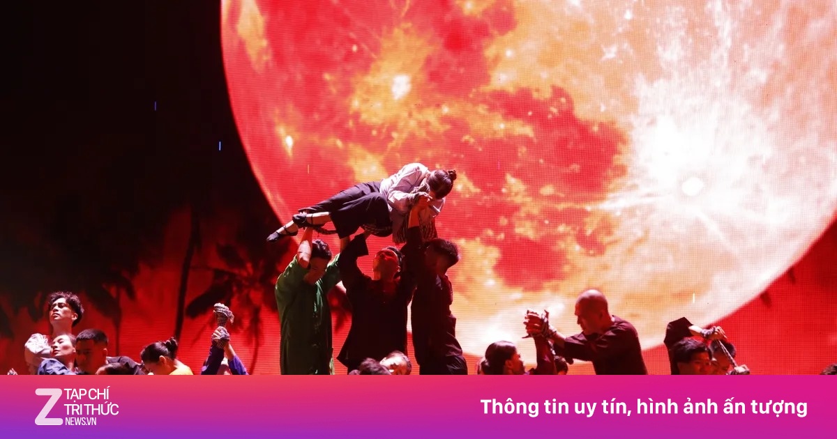 Cầu truyền hình 'Vang mãi khúc khải hoàn' gây xúc động
