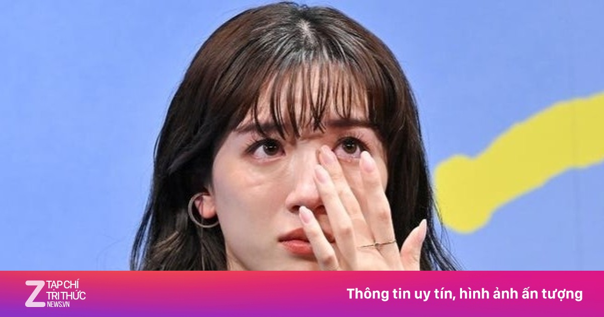 'Ngọc nữ Nhật Bản' tuyệt vọng sau bê bối ngoại tình