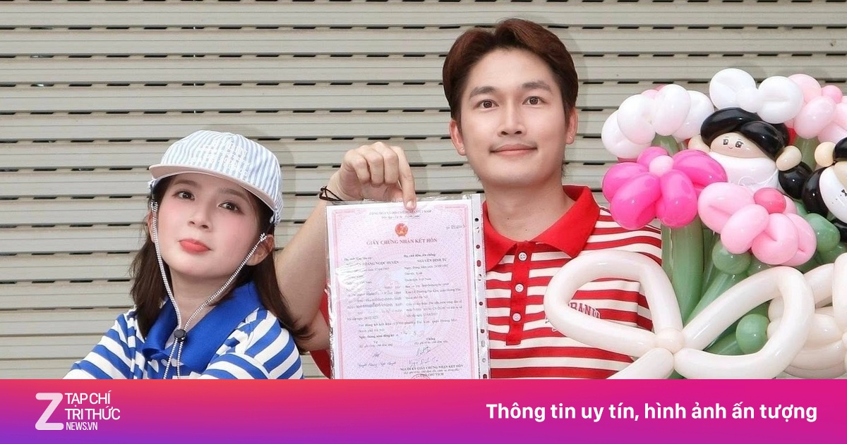 Đình Tú và Ngọc Huyền đăng ký kết hôn