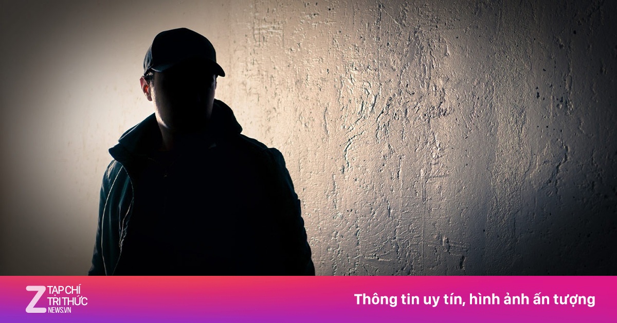 Ngôi sao show hẹn hò bị bắt khẩn cấp