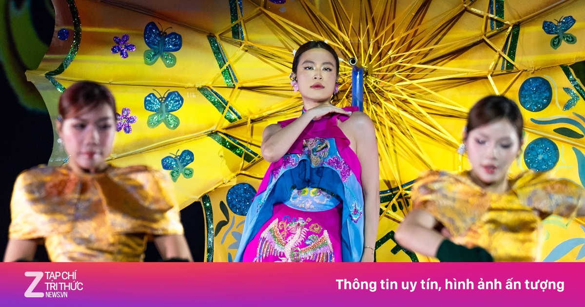Hoàng Thùy Linh hát 'See tình' khuấy động khán giả