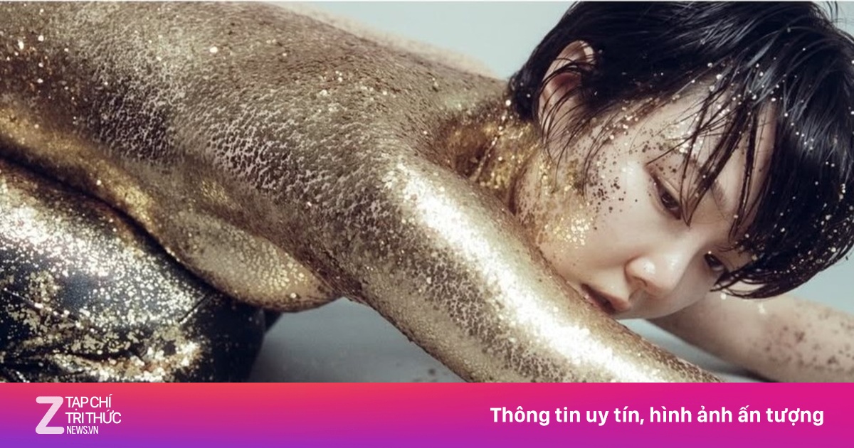 Ảnh bán khỏa thân táo bạo của Son Soo Ah