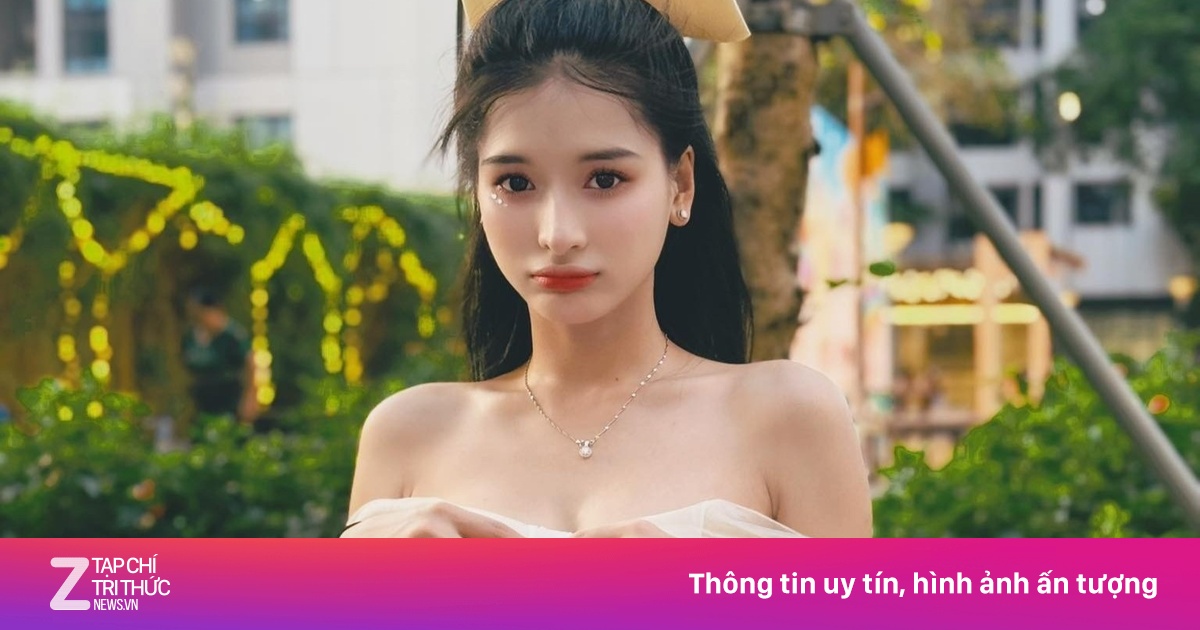 Hai ‘bóng hồng’ bên Thanh Sơn