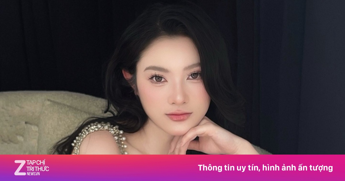 Thanh Sơn hẹn hò hoa khôi kém 15 tuổi?