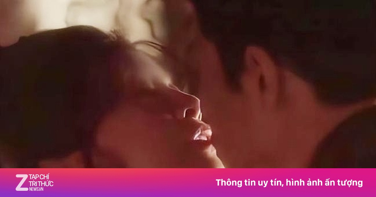 Cảnh hôn gây sốc của Lưu Hiểu Khánh với bạn diễn kém 30 tuổi