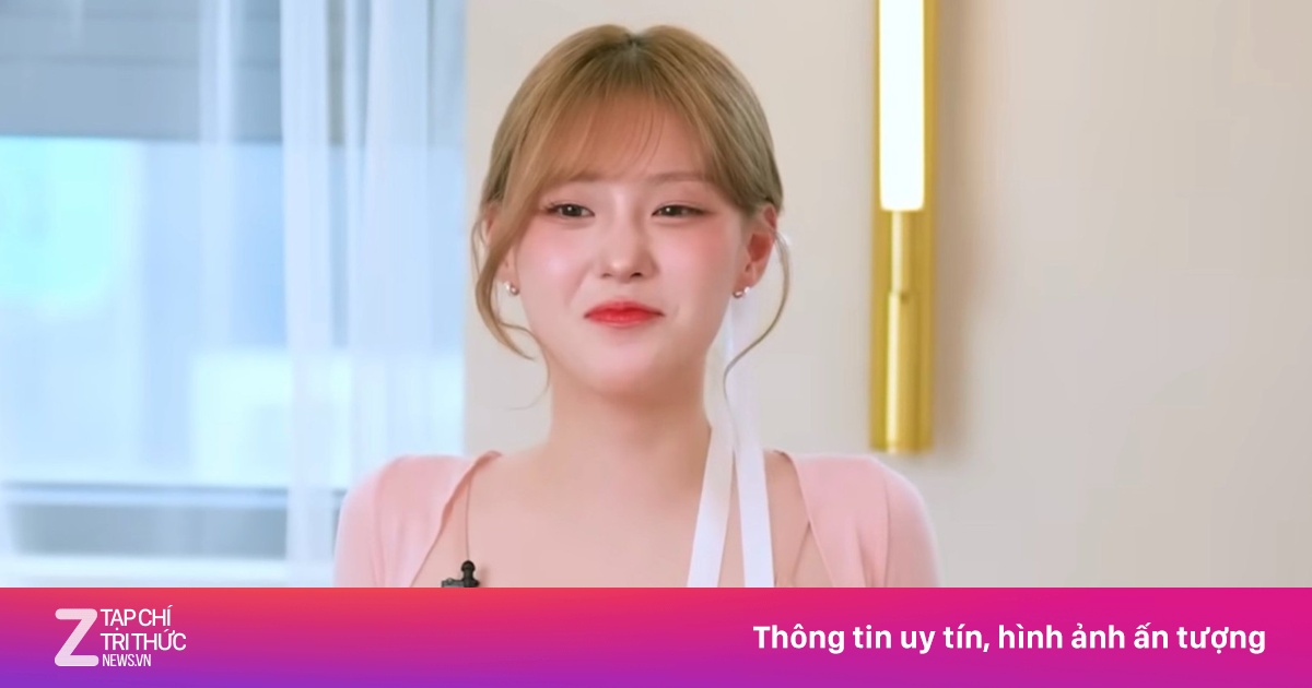 Ca sĩ Hàn vấp tranh cãi về trang phục