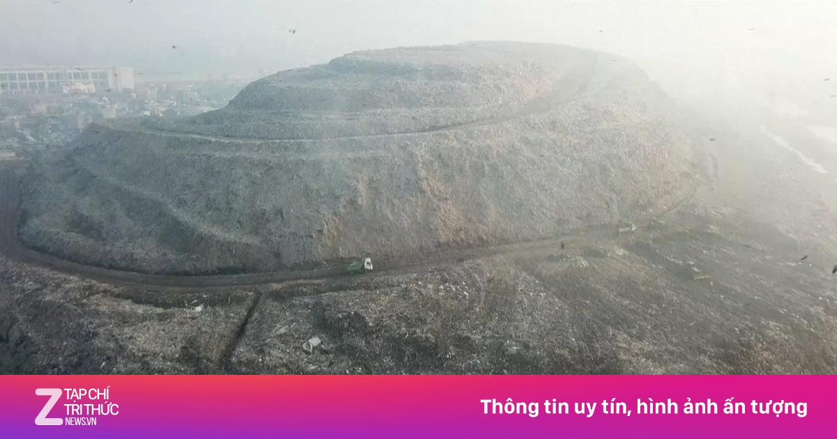 Núi rác cao hơn 65 mét, rộng bằng 40 sân bóng đá ở Ấn Độ - Thế giới ...