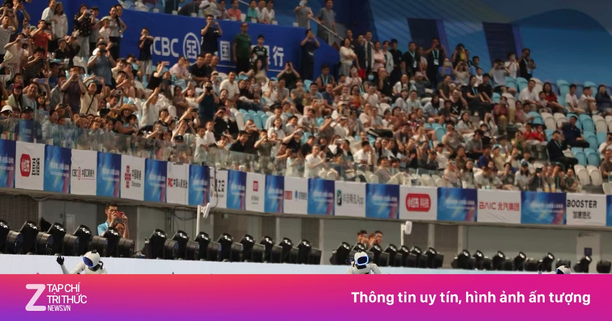 Robot Trung Quốc vô địch nhờ kiểu chạy không giống ai