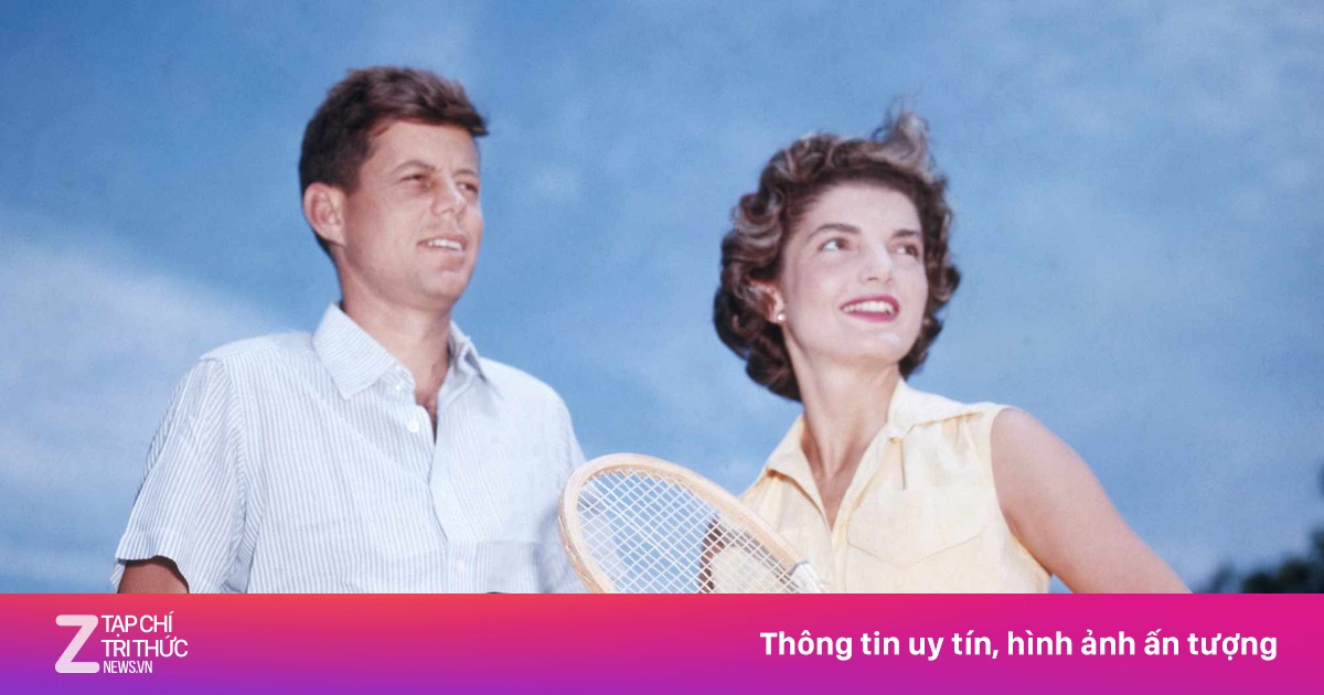 Thêm một mối quan hệ ngoài luồng và vụ phá thai bí ẩn liên quan JFK