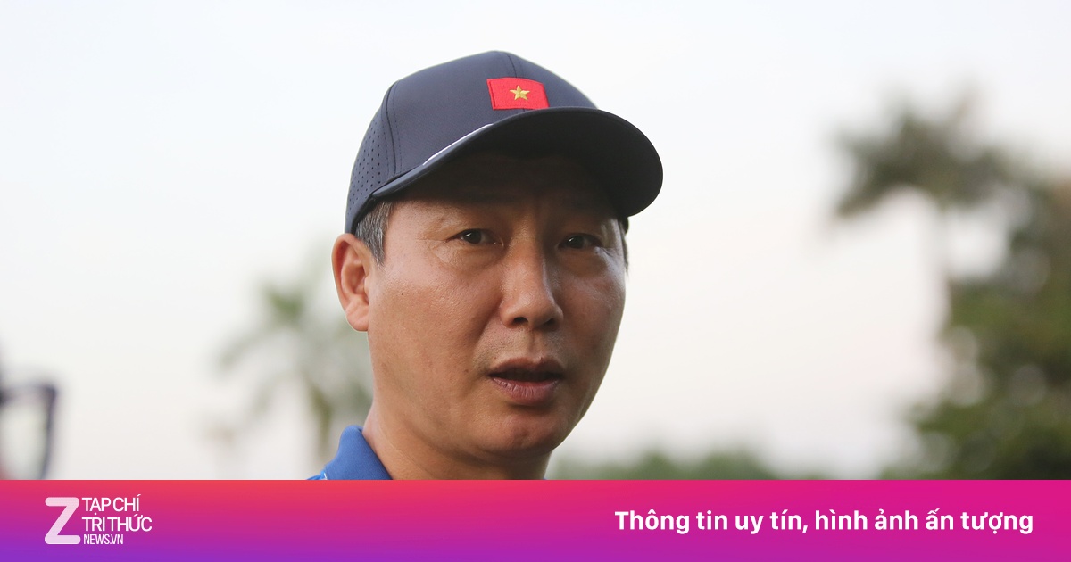 HLV Kim Sang-sik: 'Vắng khán giả nên U23 Việt Nam ghi bàn ít'