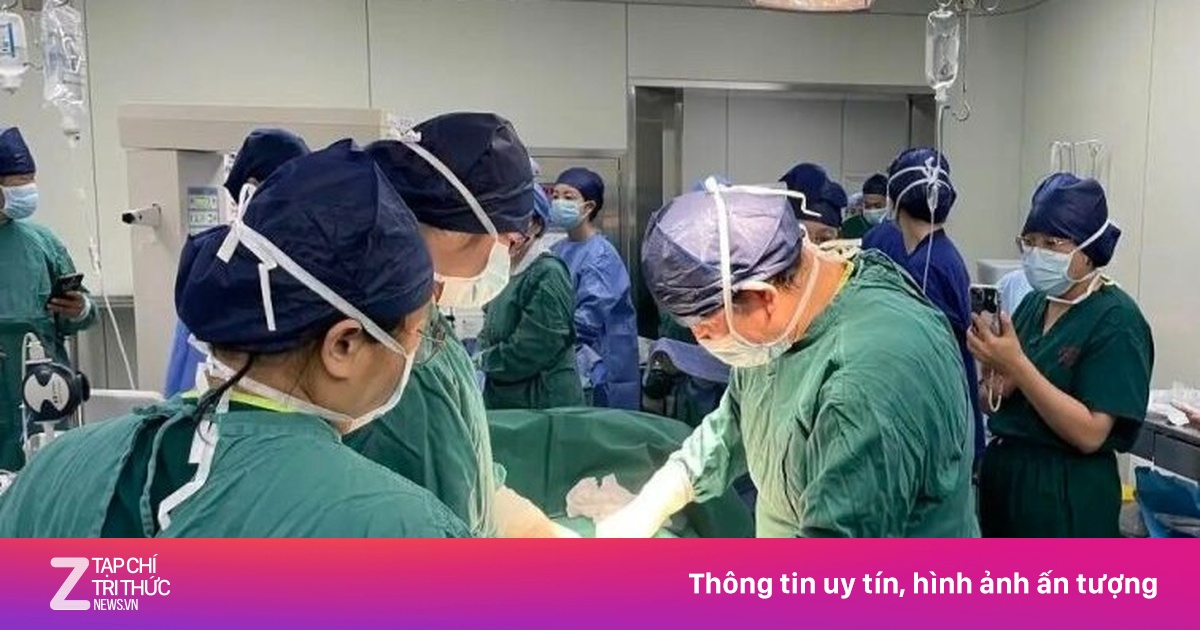 Sản phụ 24 tuổi đón 5 em bé cùng lúc