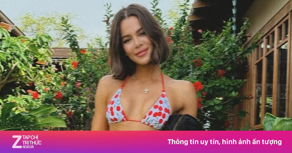 Em gái Kim Kardashian khoe cơ bụng săn chắc