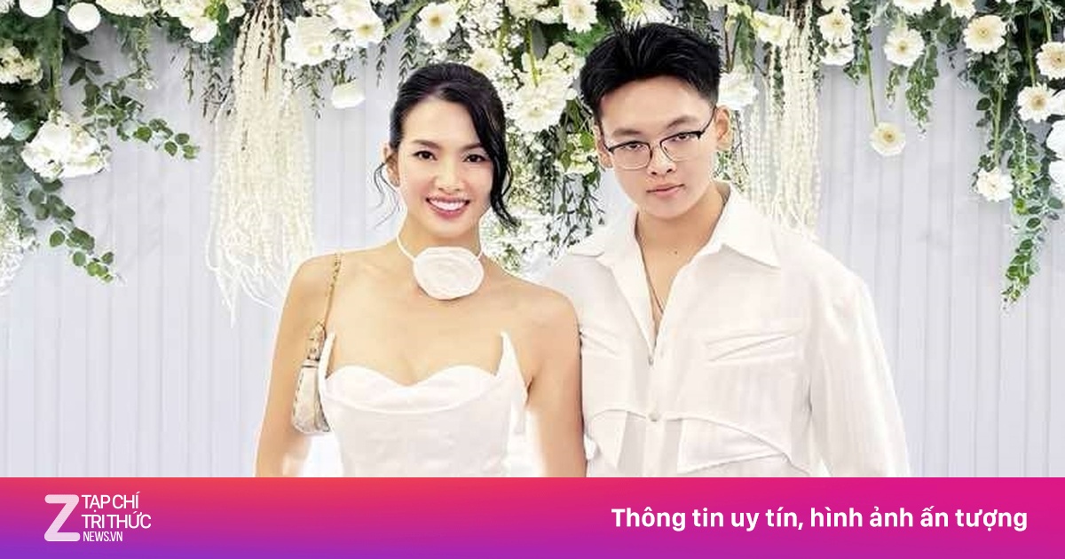 Con trai 18 tuổi cao 1,85 m của Anh Thư