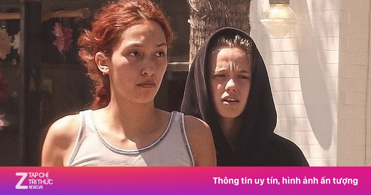 Con gái Angelina Jolie thân mật với người yêu tin đồn