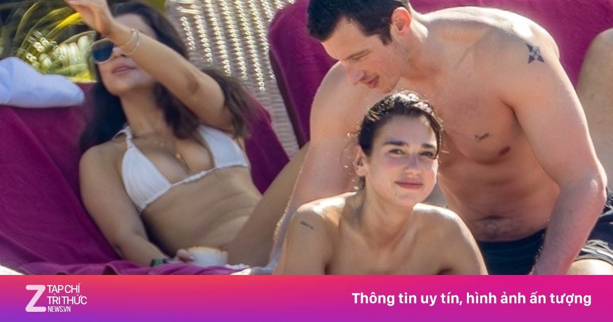 Dua Lipa nóng bỏng