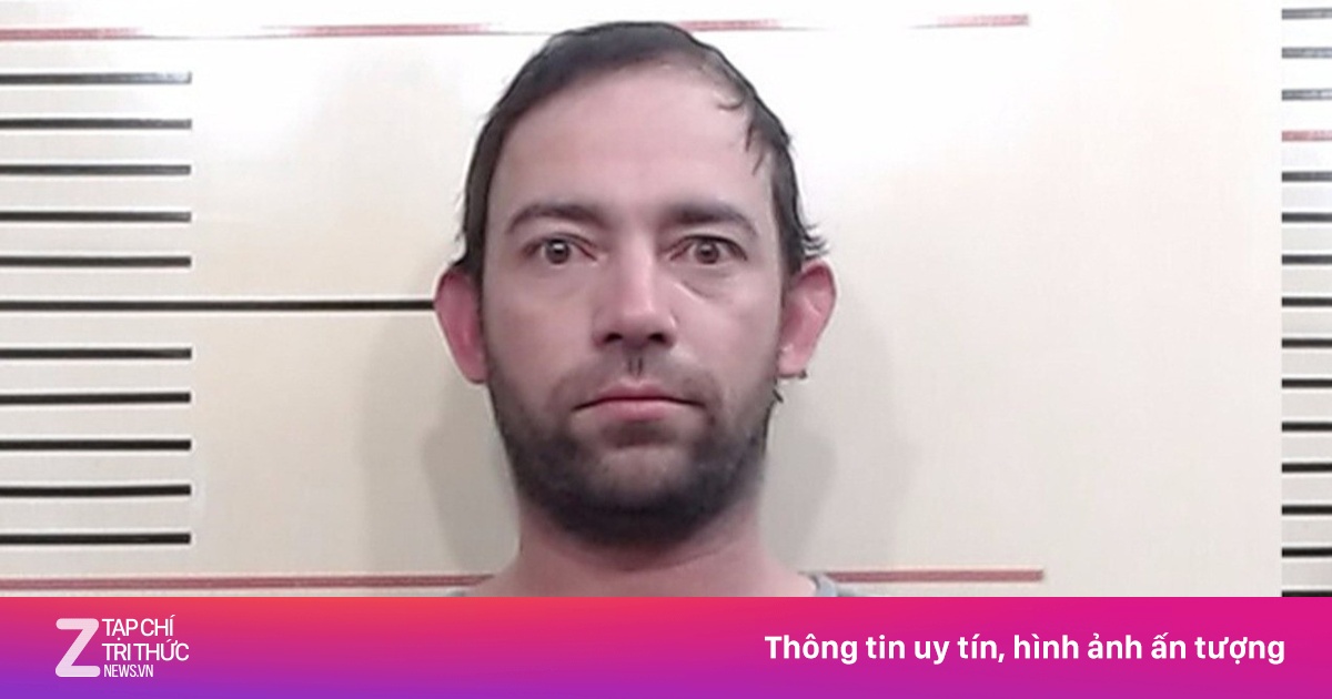 Bạn trai cũ của Bella Hadid bị bắt