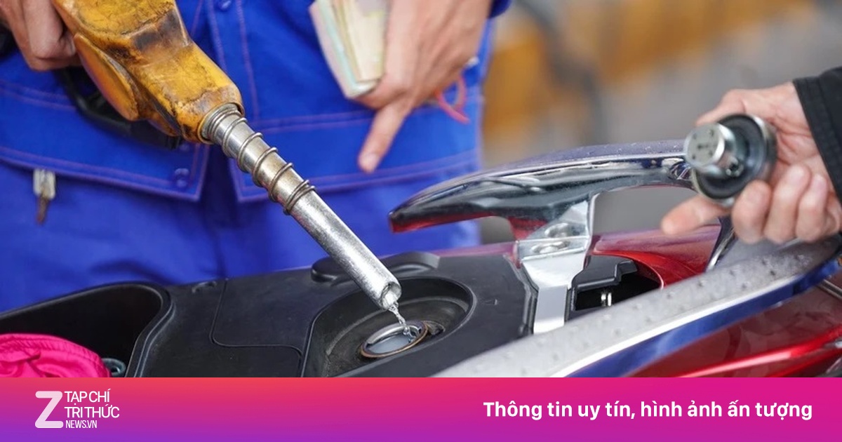 Giá xăng giảm mạnh xuống dưới 20.000 đồng/lít