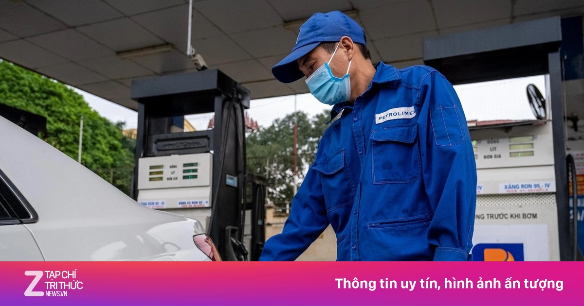 Lùi thời gian điều hành giá xăng dầu dịp Tết